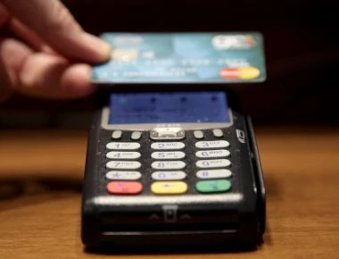 Αύριο τελειώνει η προθεσμία για την υποχρεωτική δήλωση επαγγελματικού λογαριασμού - Πρόστιμο έως και 1.000 ευρώ